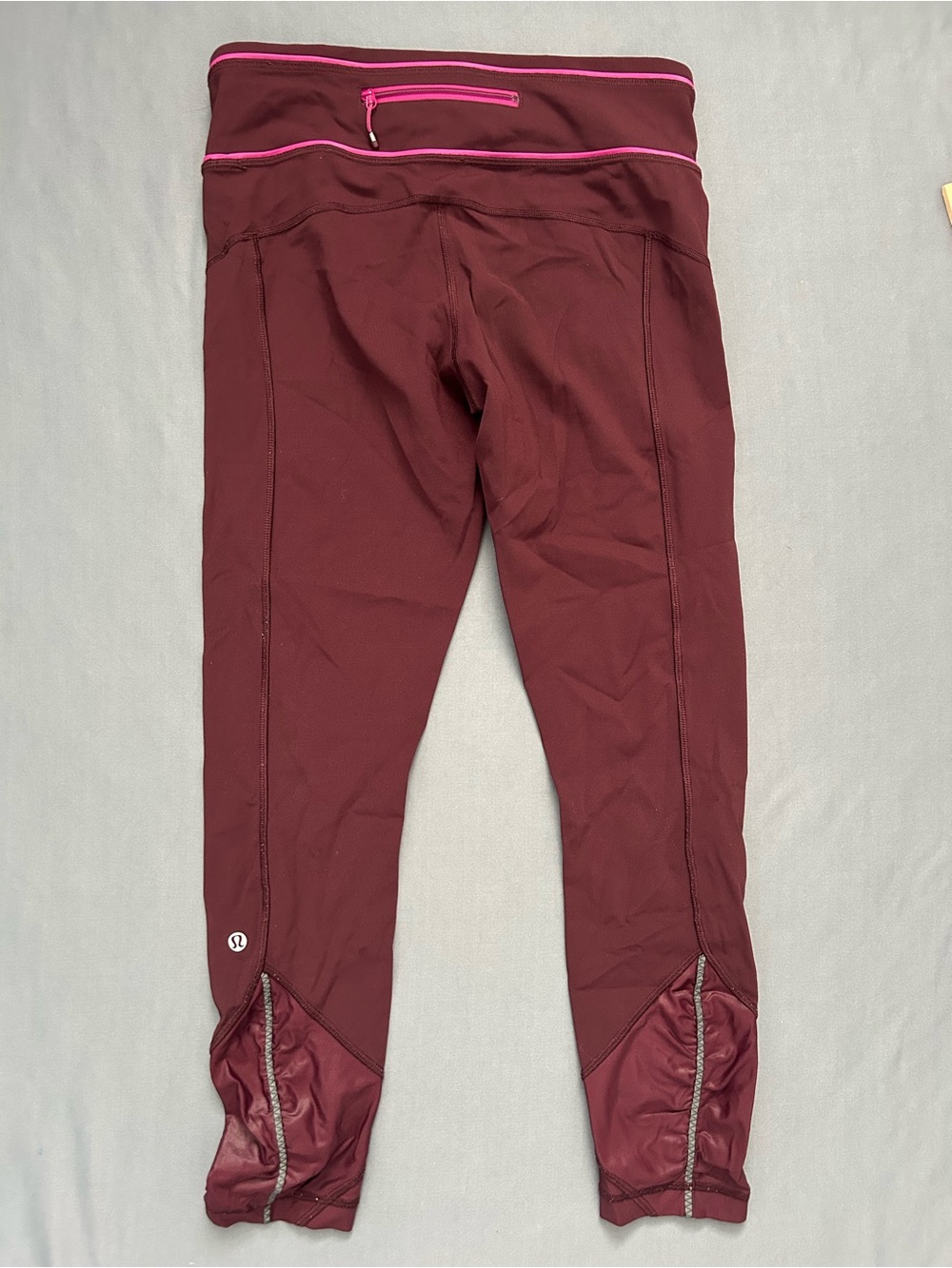 Lululemon Pace Queen Tight 6 Bordeaux Drama Raspberry Reflective Ruched 25''
